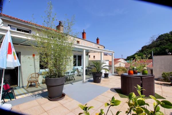 ROYAT , bel appartement en duplex avec grande terrasse