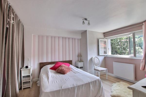 ROYAT , bel appartement en duplex avec grande terrasse