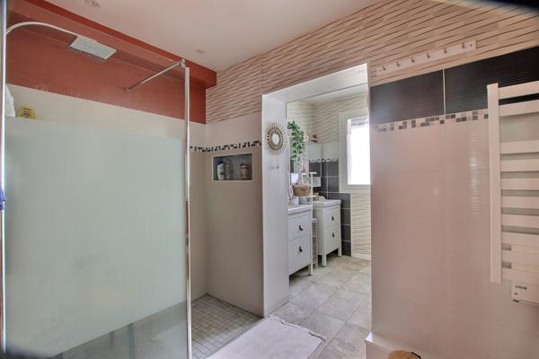 ROYAT , bel appartement en duplex avec grande terrasse