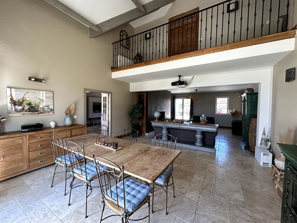 Marles-en-Brie, demeure de 400m2