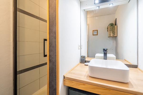 BORDEAUX CHARTRONS - T4 de 77m² avec terrasses et place de parking