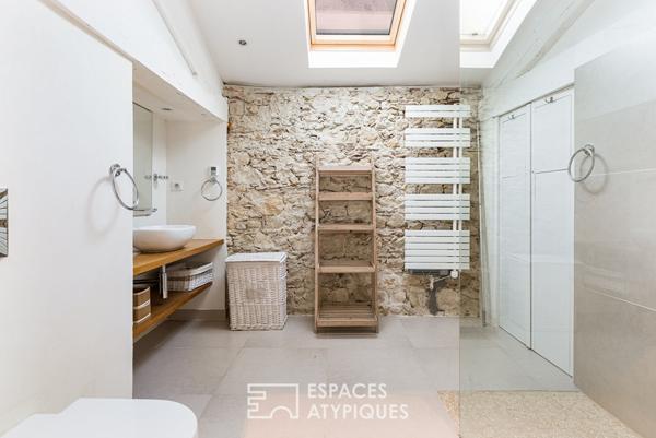 Maison de caractère avec piscine et vue dégagée