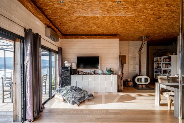 Maison en bois à 5 minutes de Porto Vecchio avec vue panoramique sur tout le Golfe et les montagnes