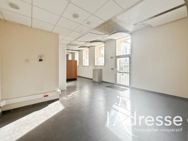 Local commercial - La Ciotat - 235 m2