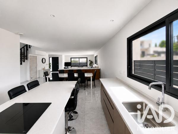 Maison à vendre 5 pièces 192,15 m² Narbonne