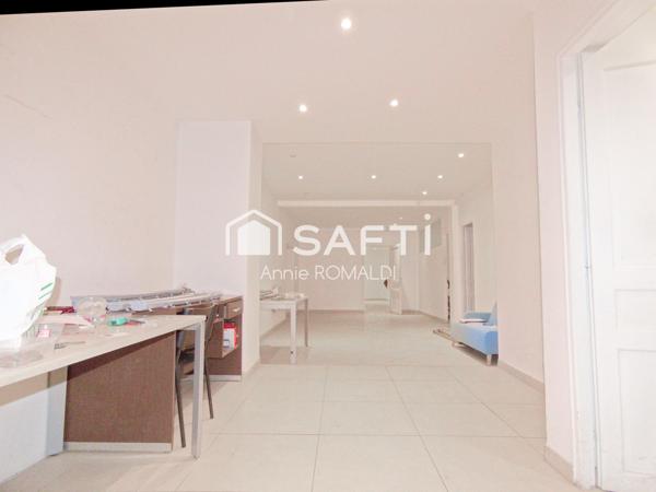 APPARTEMENT/BUREAUX 140M 2 ENVIRON - PLAIN-PIED - 5 PIECES