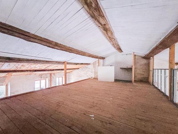 Plateau à aménager offrant de nombreuses possibilités