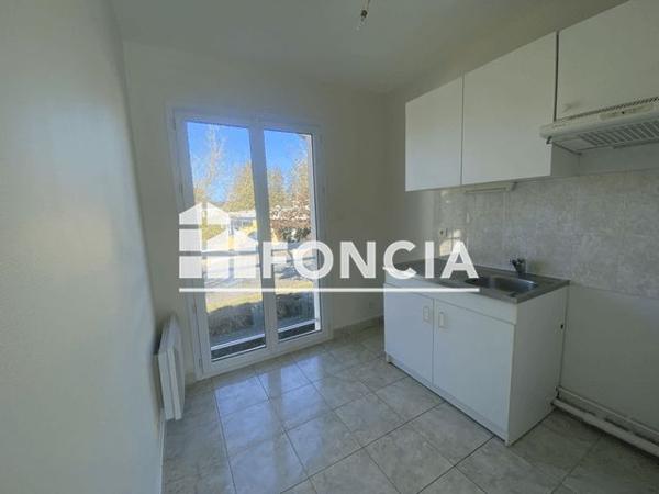 Location Appartement 3 pièces 54 m² - ALLEE DES BOSQUETS BAT N. 5 Saint Ouen Des Toits 53410