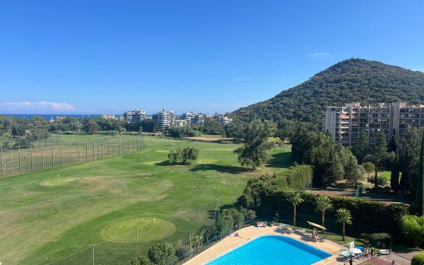 Appartement à vendre    3 pièces • 74,05 m2 Mandelieu-la-Napoule