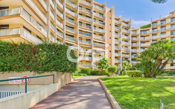 Appartement à vendre    3 pièces • 74,05 m2 Mandelieu-la-Napoule