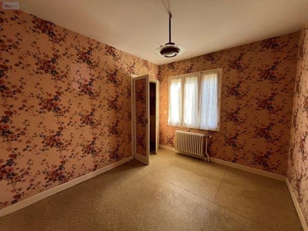 Maison à vendre à Saint-Vallier en Saône-et-Loire (71230), ref : 063/1461