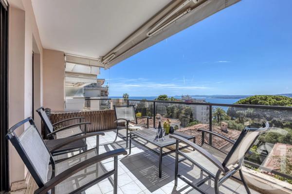 Appartement F3 à vendre  3 pièces - 101,04 m 2   NICE  - 06
