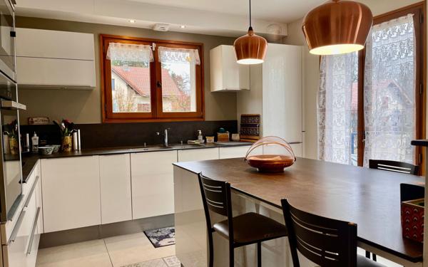 Maison à vendre    5 pièces • 147,15 m2 Chevry