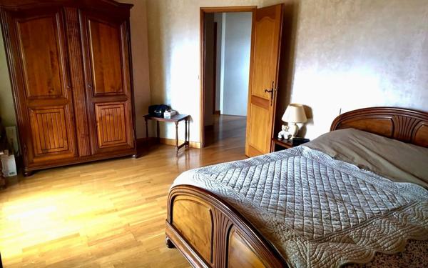 Maison à vendre    5 pièces • 147,15 m2 Chevry