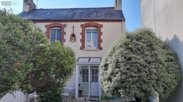 Maison de ville à vendre à Rennes en Ille-et-Vilaine (35000), ref : 010/2166 Cimetière de l'Est