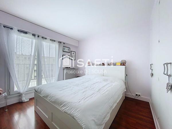 3 pièces lumineux en dernier étage avec terrasse, proche toutes commodités