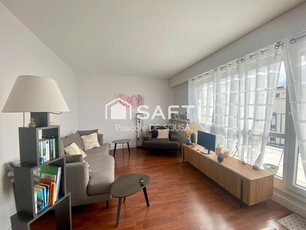 3 pièces lumineux en dernier étage avec terrasse, proche toutes commodités