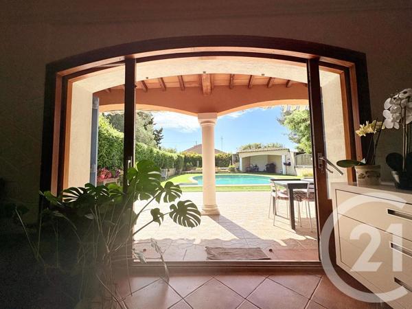Maison à vendre  7 pièces - 198 m 2   LA SEYNE SUR MER  - 83