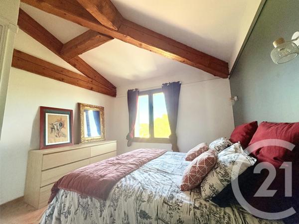 Maison à vendre  7 pièces - 198 m 2   LA SEYNE SUR MER  - 83