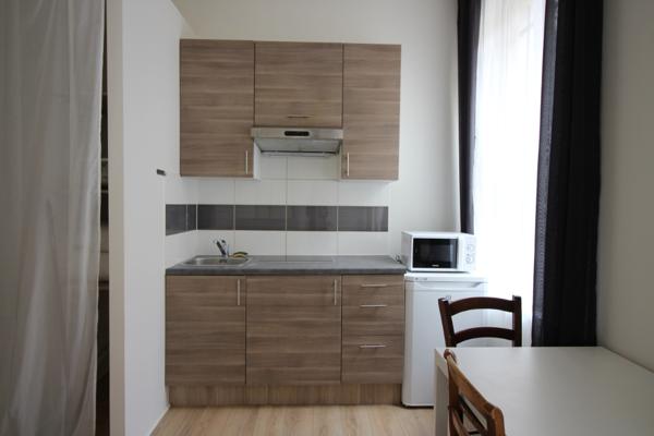 Beau studio meublé en rez de chaussée à louer