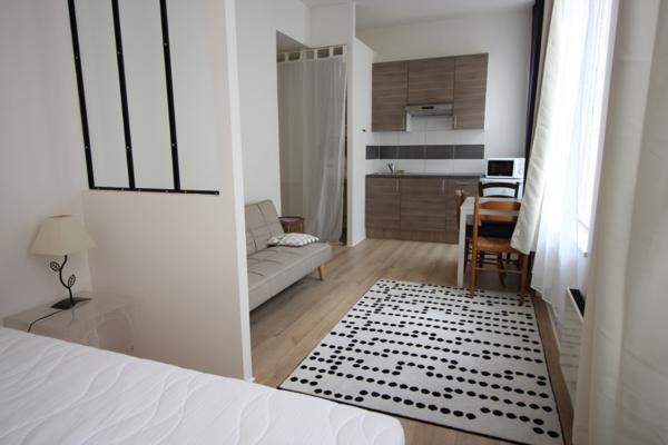 Beau studio meublé en rez de chaussée à louer
