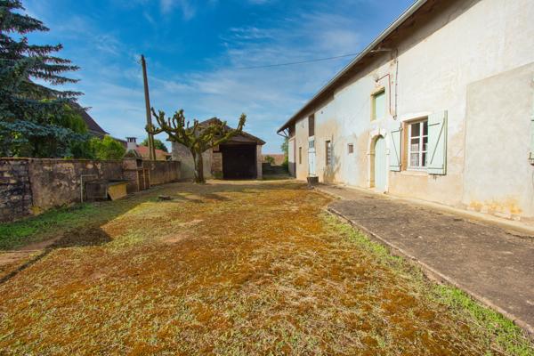 Montbellet (71260) Propriété à fort potentiel + Terrains constructibles