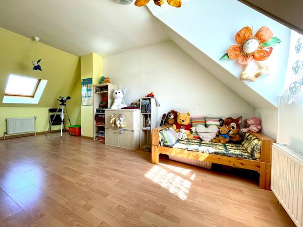 Saint-Germain-lès-Arpajon (91180) Maison 3 chambres, avec sous-sol total sur 433 m² de jardin clos