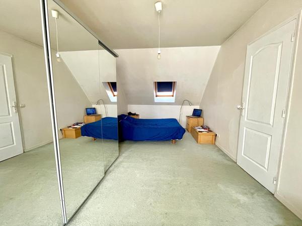 Saint-Germain-lès-Arpajon (91180) Maison 3 chambres, avec sous-sol total sur 433 m² de jardin clos