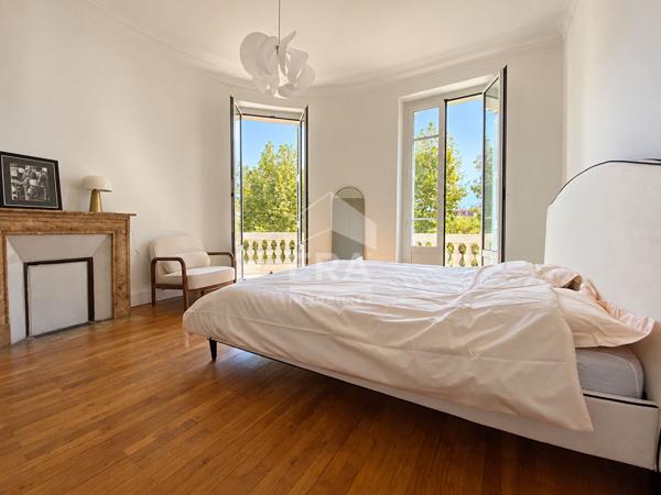MAGNIFIQUE 3 PIÈCES DE 71 M²  - NICE - QUARTIER GAMBETTA - CHARME HAUSSMANNIEN