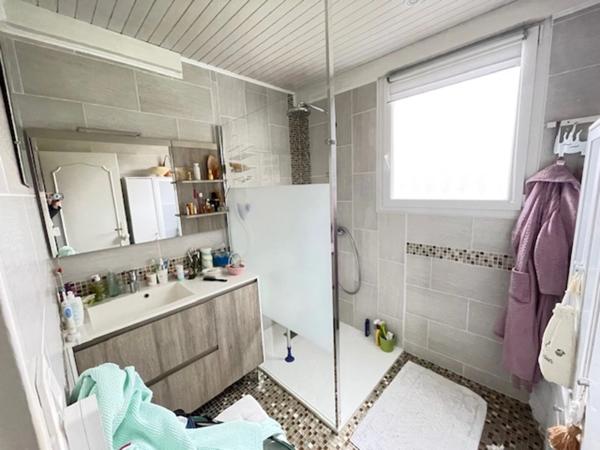 Maison plain pied avec 2 garages