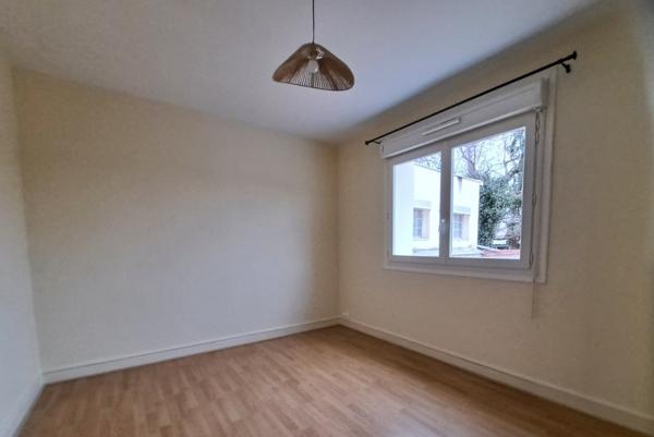 Immeuble à vendre 161 250 € Montluçon 210 m² DPE D
