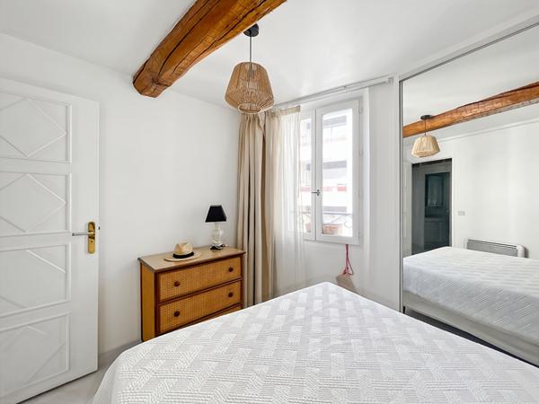 APPARTEMENT DE TYPE 2 PIECES. CANNET MAIRIE