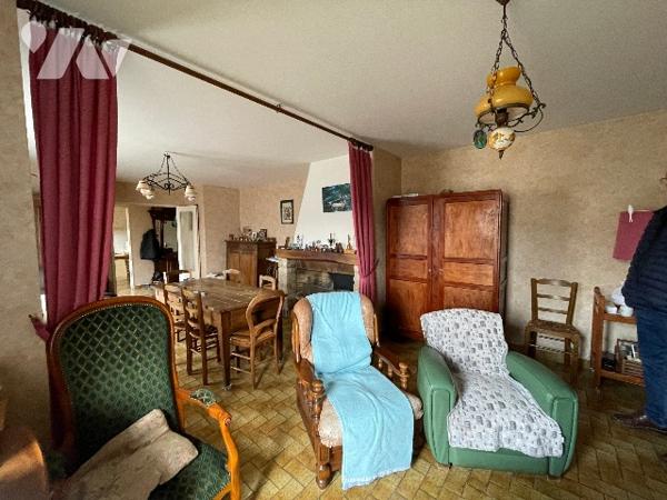 Pavillon au coeur de CHARNY avec jardin