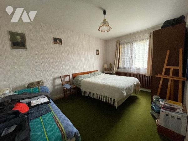 Pavillon au coeur de CHARNY avec jardin