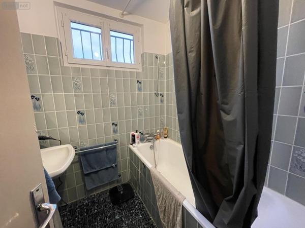 Maison à vendre à Saint-Julien-du-Sault dans l'Yonne (89330), ref : 230003