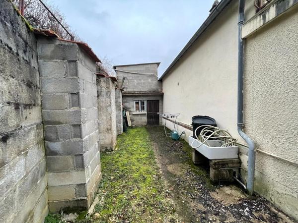 Maison à vendre à Saint-Julien-du-Sault dans l'Yonne (89330), ref : 230003