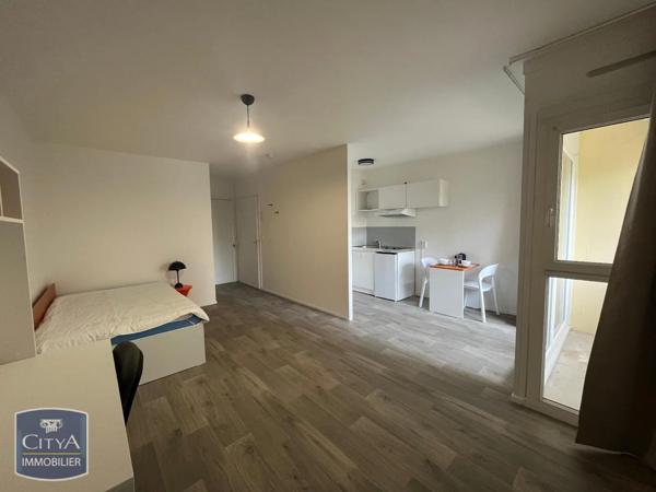 Appartement à louer 1 pièce 32.3m²