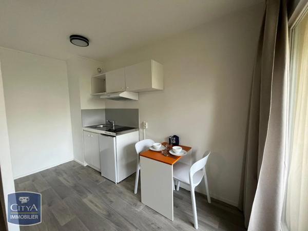 Appartement à louer 1 pièce 32.3m²