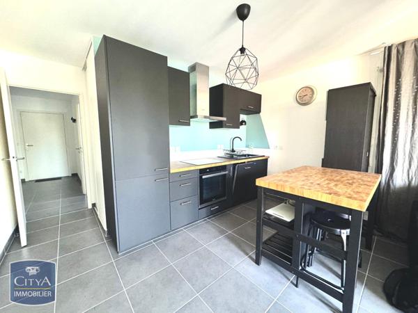 Appartement à louer 2 pièces 40m² Marseille (13010)
