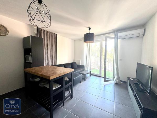Appartement à louer 2 pièces 40m² Marseille (13010)
