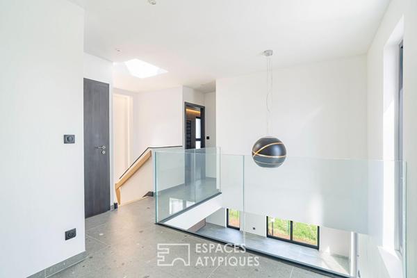 Duplex contemporain comme une maison