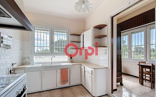 Maison à vendre    5 pièces •  Saint-Estève