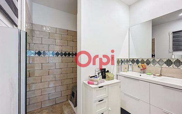 Maison à vendre    5 pièces •  Saint-Estève