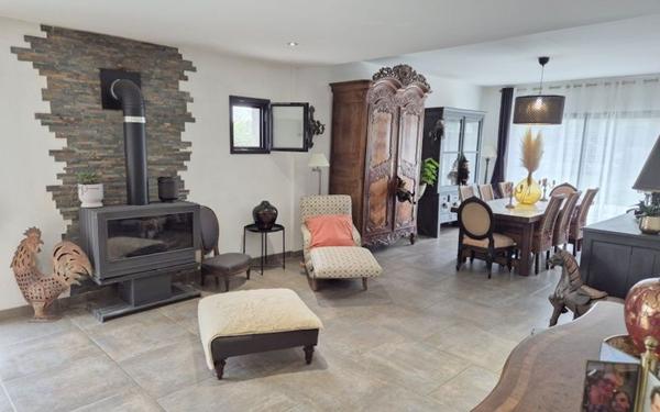 Maison à vendre    3 pièces •  La Selle-Craonnaise