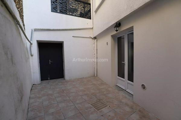 Location                                                      Appartement
                        
                     2 pièces                      41 m2                     à Montlhéry