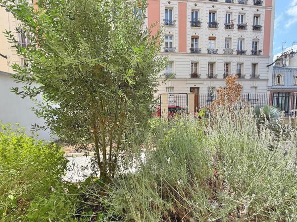 Beau studio refait à neuf
