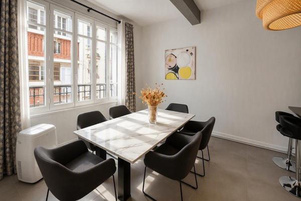 T3 MEUBLE HAUT DE GAMME CAPITOLE
