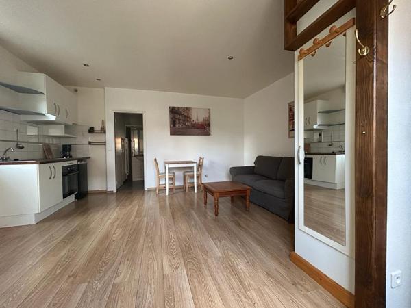 LOCATION d'un appartement T1 (28 m²) à EPONE
