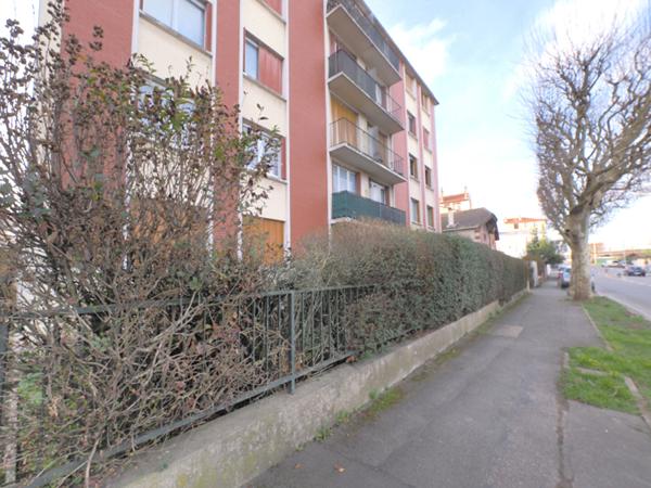 APPARTEMENT - 4 PIECES - NOISY LE SEC - 10 minutes du RER E
