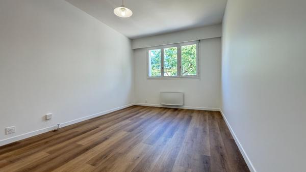 Maison 3 pièces  71 m² rénovée avec jardin